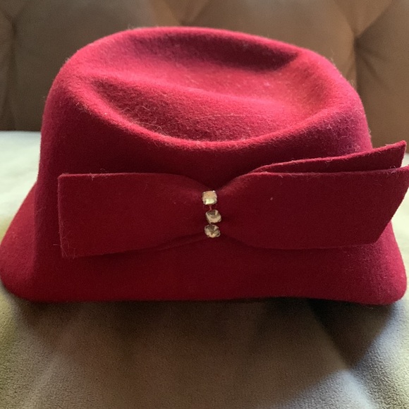 Vintage Burgundy Red Wool Hat with Bow and Rhinestones - Picture 5 of 5